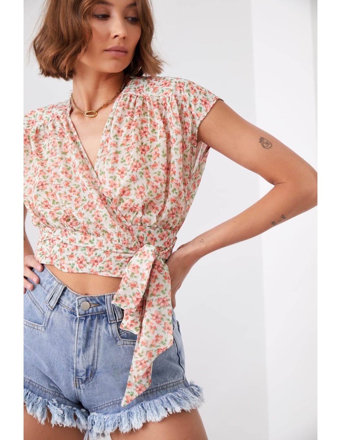 Bluza din sifon cu cravate in imprimeu floral, bej deschis 20450 - Magazin online - Boutique